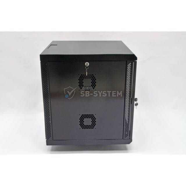 shkaf-servernyy-cms-12u-600-kh-600-kh-640-ua-mgswa126b-dlya-setevogo-oborudovaniya-1055614.jpeg