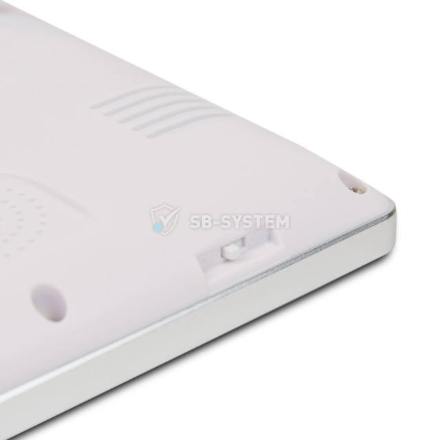 AD_1070FHD_white_3.jpg