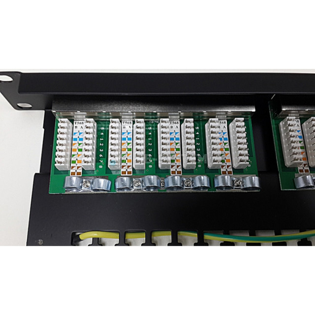 patch-panel-cms-19-quot-24xrj-45-ftp-kat-5e-s-organizatorom-kabelya-1063422.jpeg